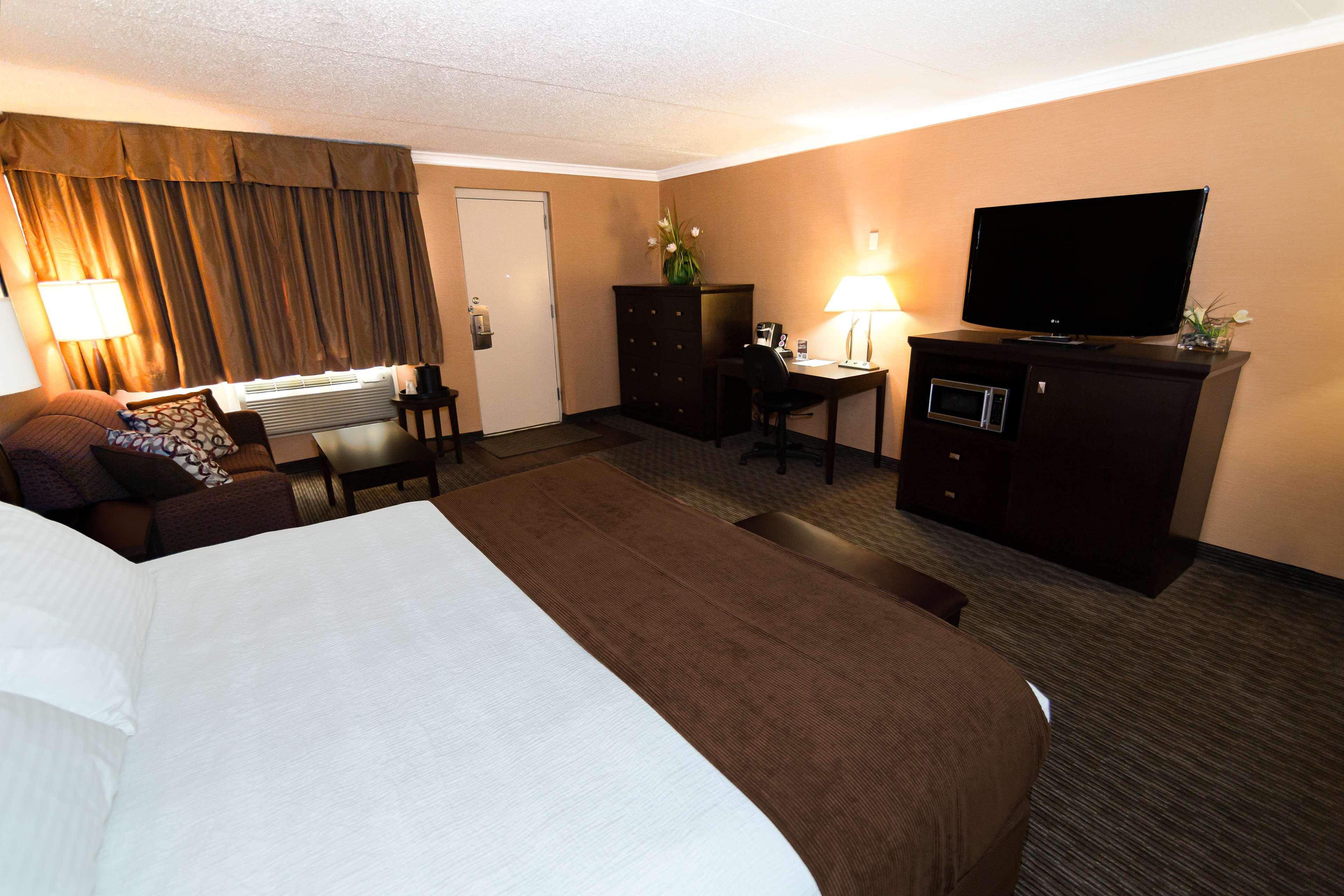 Best Western Plus Dryden Hotel And Conference Centre Exterior photo