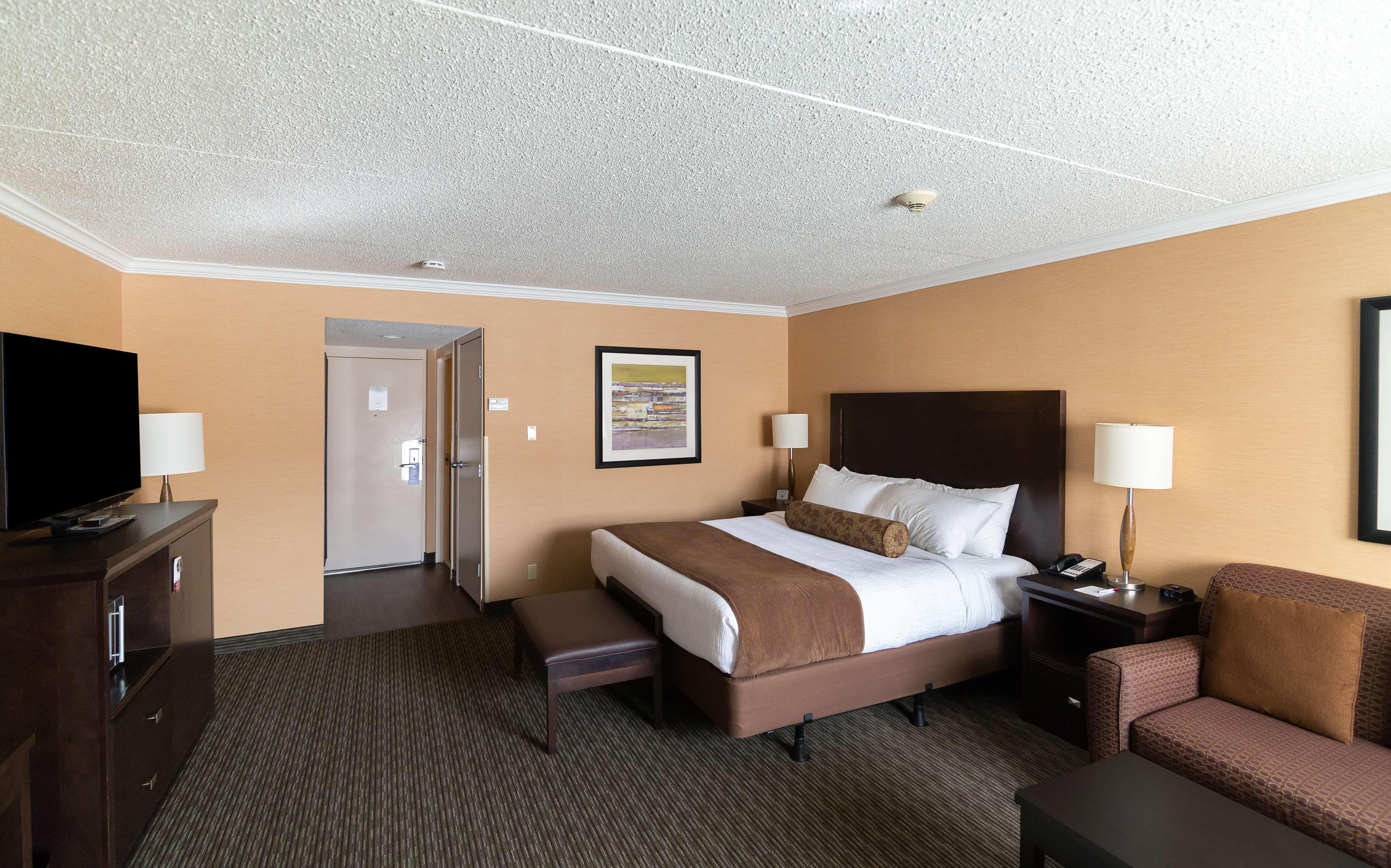 Best Western Plus Dryden Hotel And Conference Centre Exterior photo