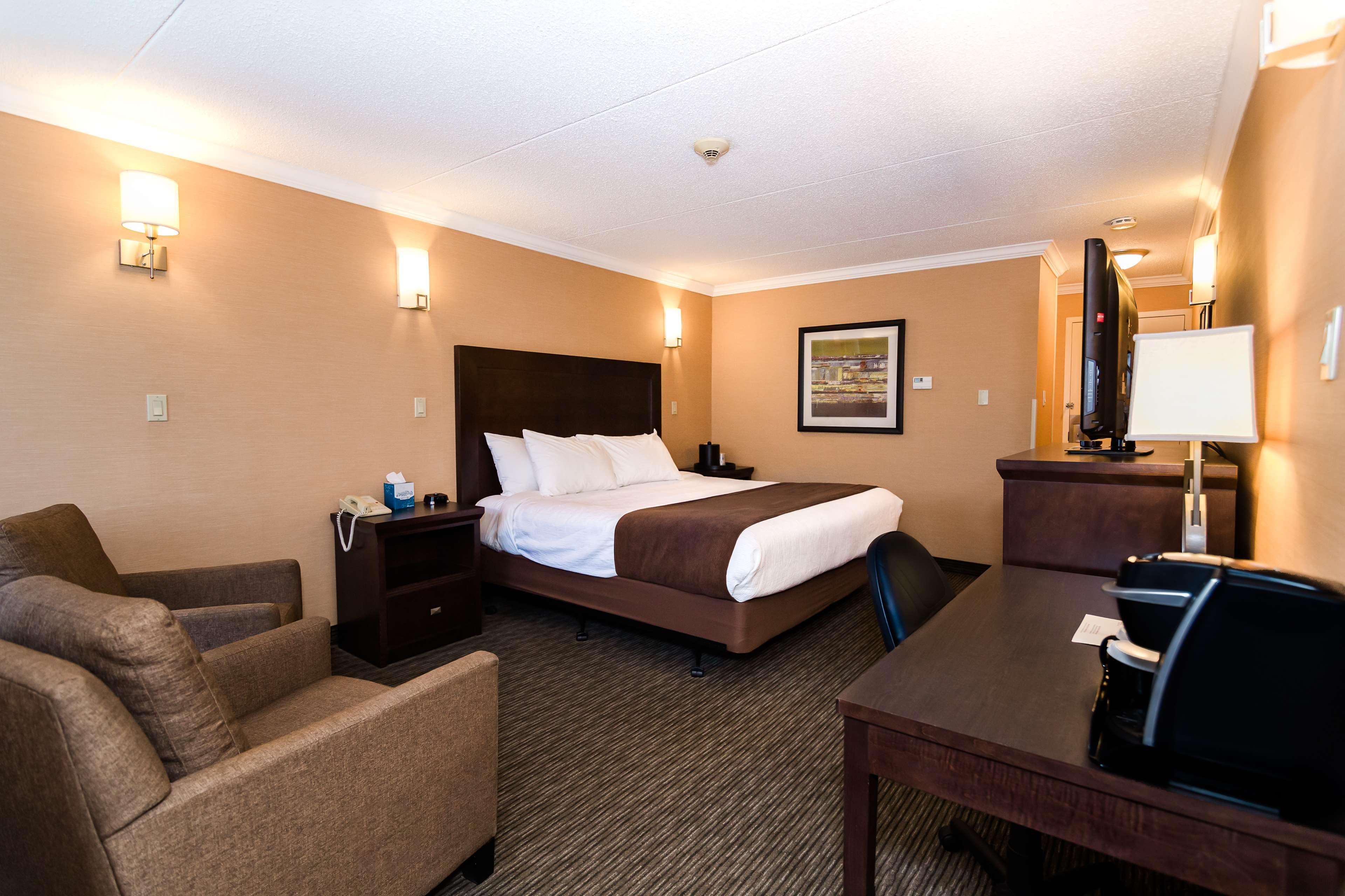 Best Western Plus Dryden Hotel And Conference Centre Exterior photo