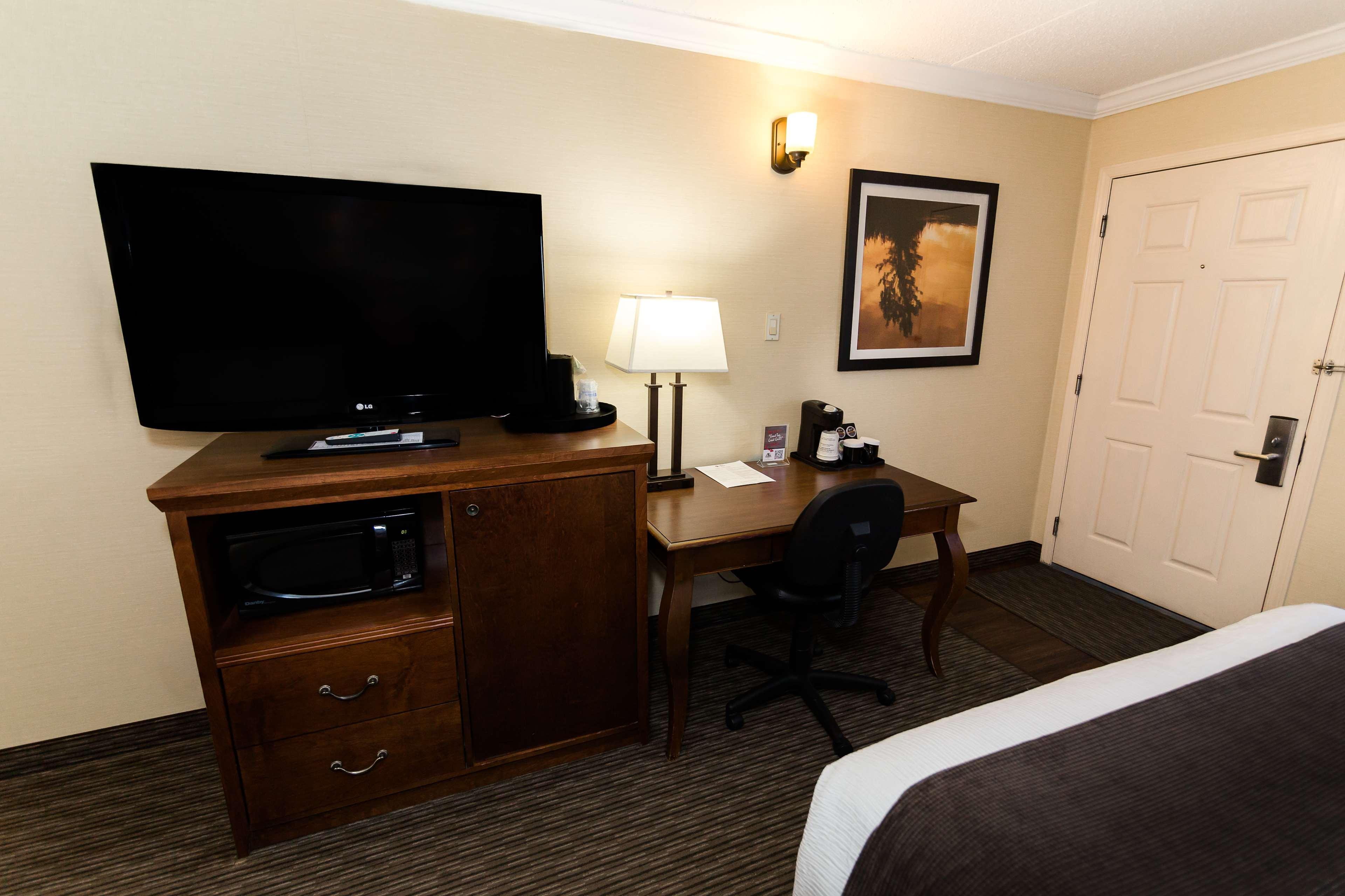 Best Western Plus Dryden Hotel And Conference Centre Exterior photo