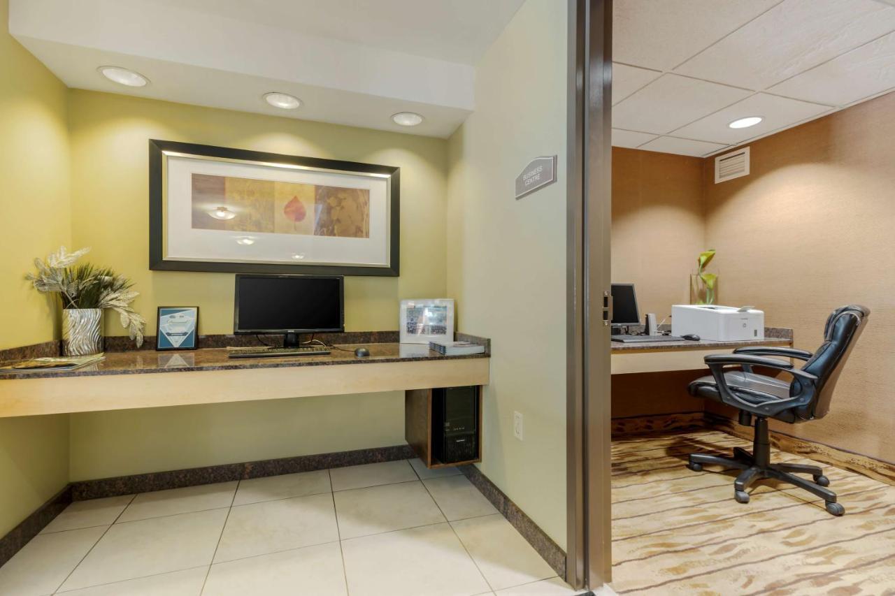 Best Western Plus Dryden Hotel And Conference Centre Exterior photo