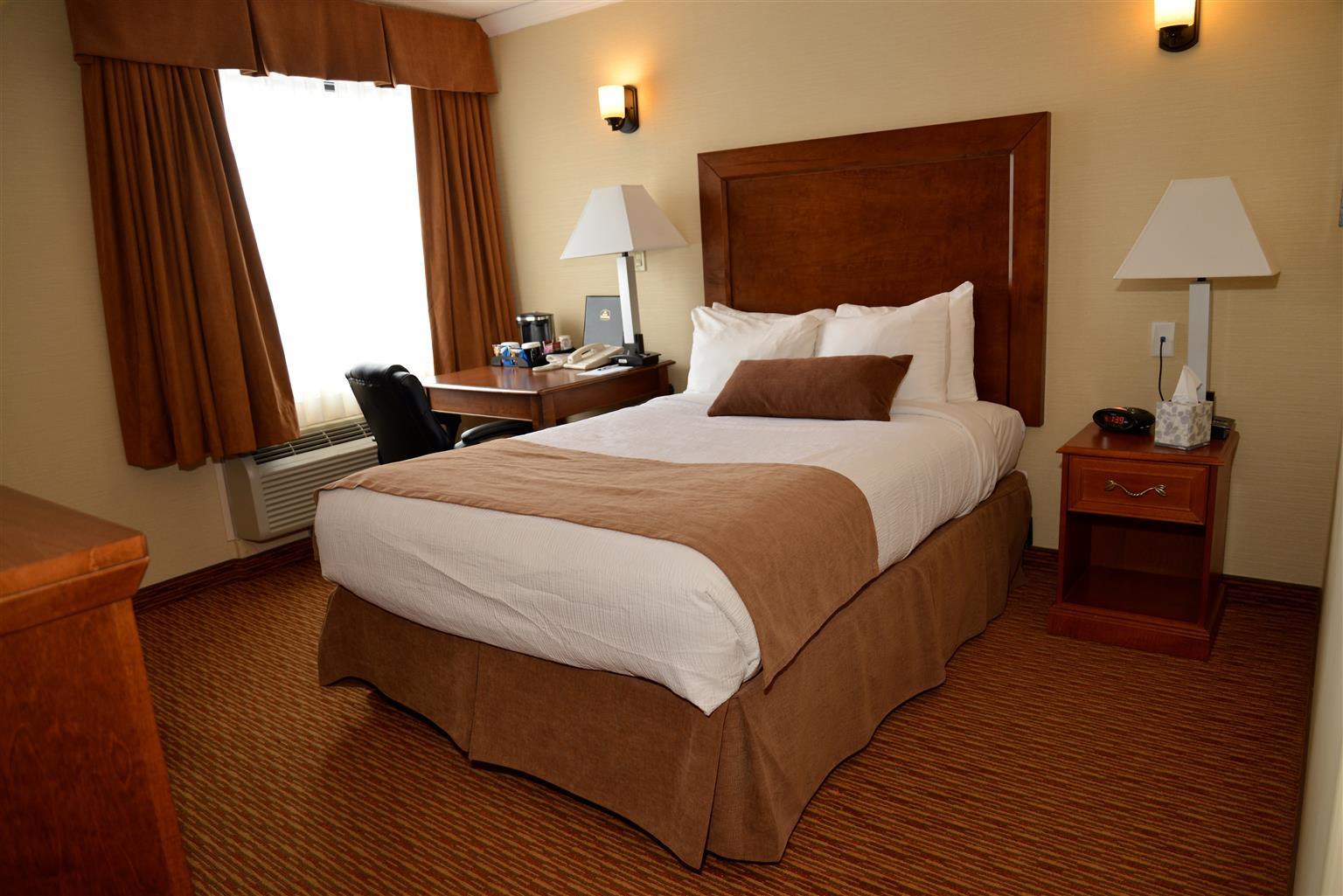 Best Western Plus Dryden Hotel And Conference Centre Exterior photo